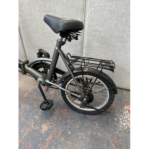 849 - An Apollo unisex folding bike