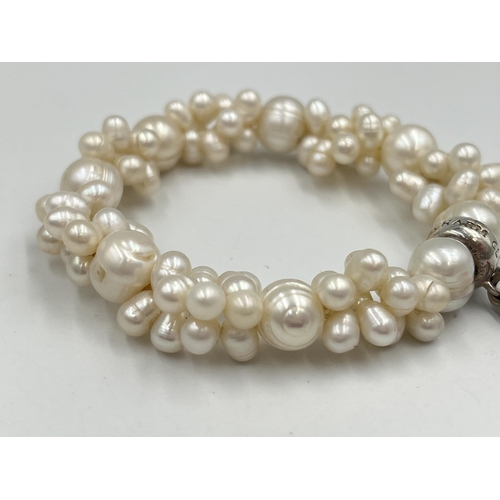 2065 - A Thomas Sabo .925 silver and pearl bracelet