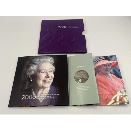 2186 - A collection of Great British Commemorative coins to include H.M. Queen Elizabeth The Queen Mother's... 