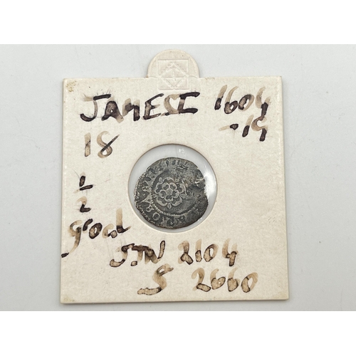 2195 - A hammered silver James I ½ groat (believed Spink 2660)