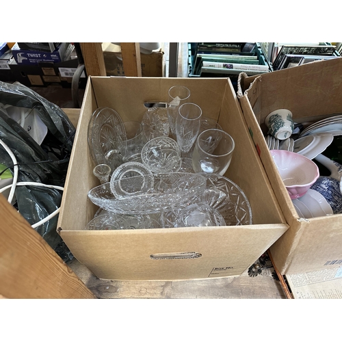 979 - A large collection of house clearance items to include LG digital TV, treenware, glassware, ceramics... 