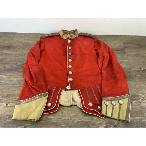 424 - A Victorian military officer's doublet