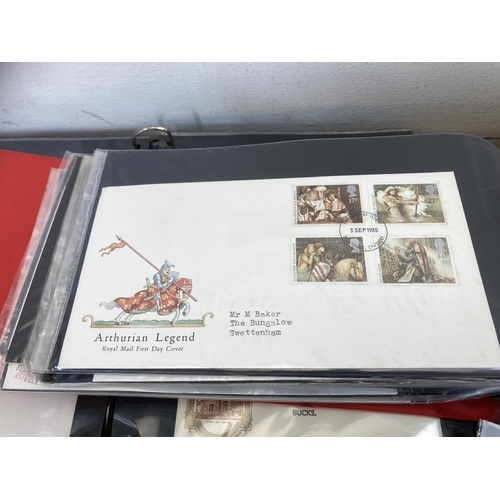 431 - A large collection of First Day covers