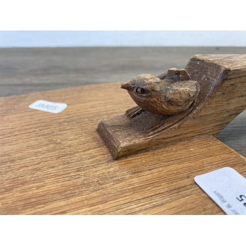 535 - A Bob 'Wren Man' Hunter carved oak cheeseboard - approx. 39cm long