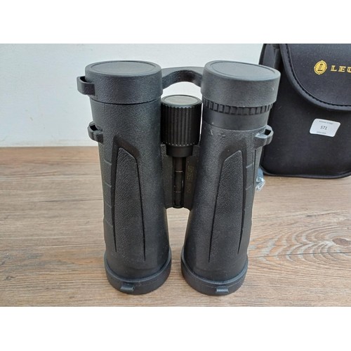 571 - A cased pair of Leupold BX-2 Acadia 10 x 50mm Field 6° waterproof binoculars with packaged as new st... 