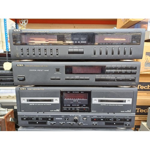 646 - An Aiwa hi-fi system comprising GE-D10 graphic equaliser/spectrum analyser, TX-D10 tuner, FX-W10 Dol... 