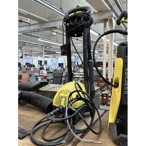 845 - A Kärcher B 402 pressure washer