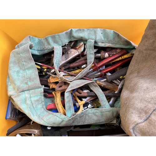 850 - A box containing various hand tools to include hammers, grips, screwdrivers etc.