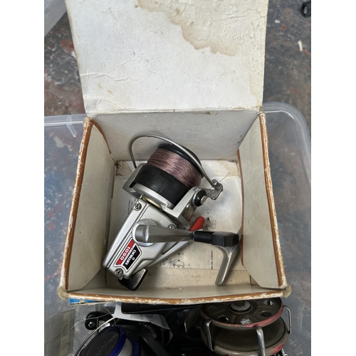 786 - A collection of fishing items to include boxed Daiwa 1050 reel, boxed Shakespeare MG 1000 reel, Jarv... 