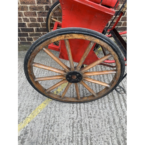 137 - A vintage gypsy horse drawn cart with two brass carriage lamps - approx. 138cm high x 115cm wide x 2... 