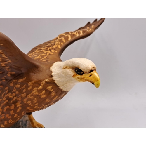 298 - A Beswick Bald Eagle figurine - no. 1018