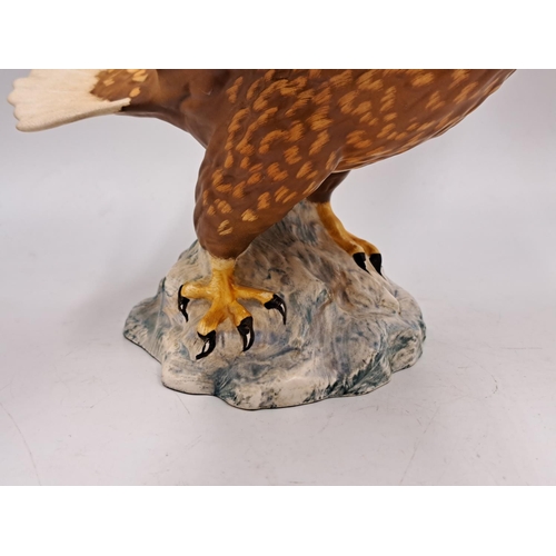 298 - A Beswick Bald Eagle figurine - no. 1018