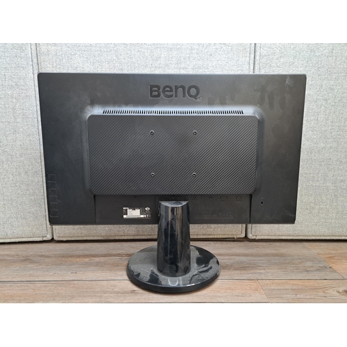 846 - A BenQ GW2760 27