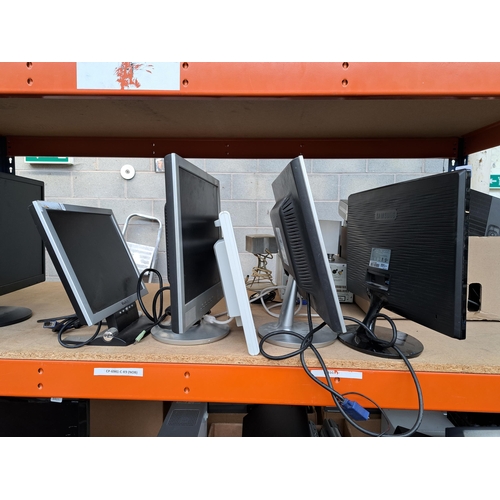 845 - Five monitors to include Samsung S20B300N 20