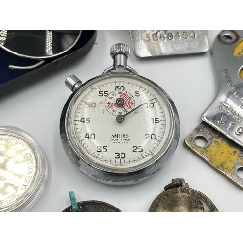 2027 - A collection of vintage items to include Smiths Sport Timer stopwatch, pair of cased military issued... 