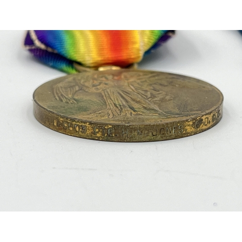 2056 - A WWI medal pair presented D-9603 Pte. H.M. Jones 6-D. Gds. who was killed in action from wounds rec... 