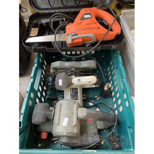 954 - Three power tools, one boxed Black & Decker Scorpion electric saw, one Mac Allister circular saw and... 