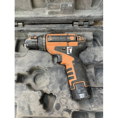 962 - Five power tools to include Wickes cordless drill, Mac Allister hammer drill, Worx combi drill, Oreg... 