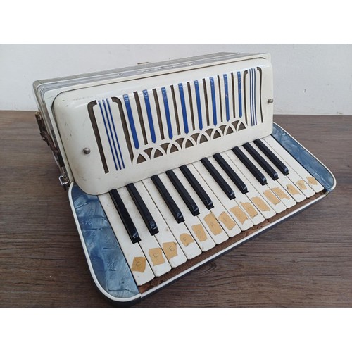 798 - A vintage Lorenzo 24 bass piano accordion