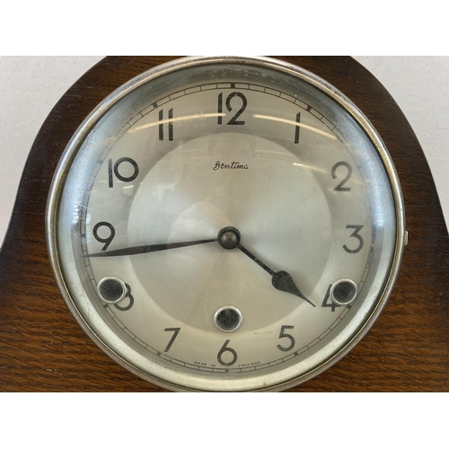 567 - A 1940s Bentima Westminster chime mantel clock