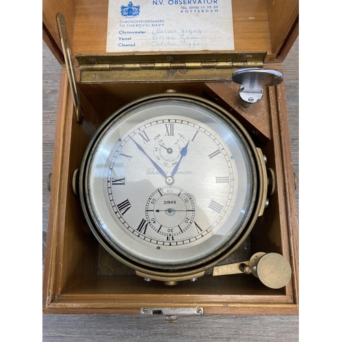 576 - A vintage Thomas Mercer two day marine chronometer with state of wind and second dials in original w... 