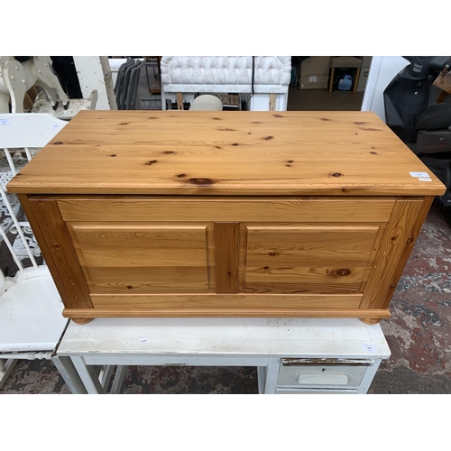 164 - A modern pine blanket box - approx. 48cm high x 92cm wide x 44cm deep