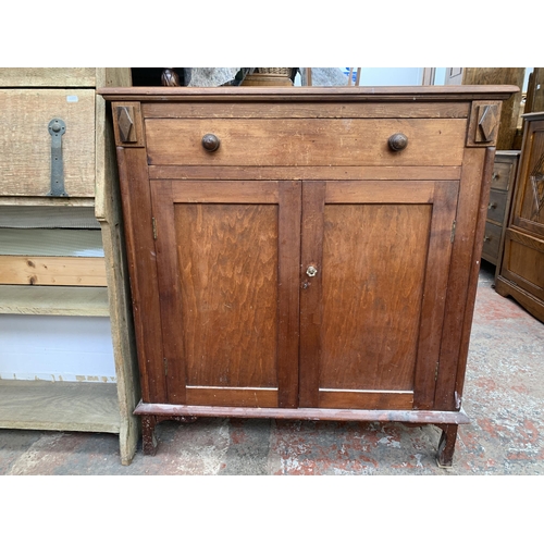 182 - A late 19th/early 20th century pine cabinet - approx. 100cm high x 91cm wide x 27cm deep