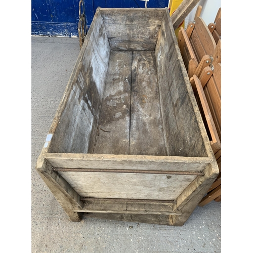 187 - A 19th century elm dough bin - approx. 65cm high x 72cm wide x 183cm long