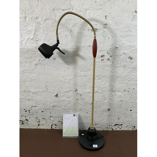 290 - A Serious Readers brass reading lamp