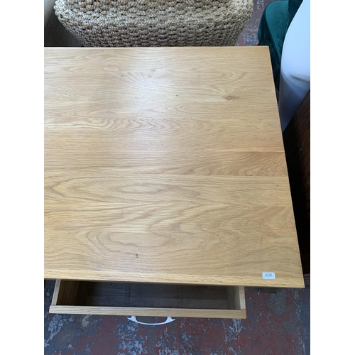 291 - A modern solid oak computer desk - approx. 86cm high x 150cm wide x 69cm deep