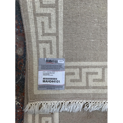 95 - A Frith Rugs Mahal Indian 100% wool pile hall runner/rug - approx. 244cm x 76cm