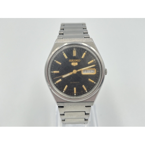 2284 - A vintage Seiko 5 automatic 36mm men's wristwatch with day/date function - ref. 6309-8960