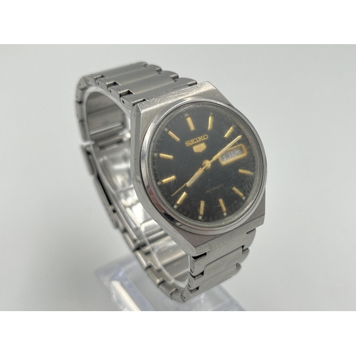 2284 - A vintage Seiko 5 automatic 36mm men's wristwatch with day/date function - ref. 6309-8960