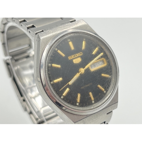 2284 - A vintage Seiko 5 automatic 36mm men's wristwatch with day/date function - ref. 6309-8960