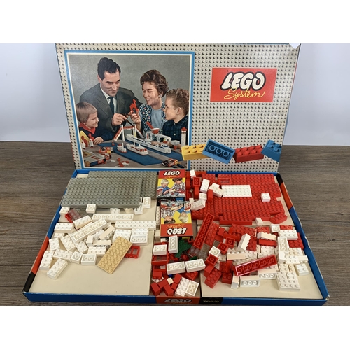 473 - A vintage Lego system 700/0 construction set