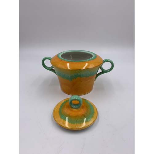 306 - An Art Deco Shelley Harmony dripware sugar bowl - approx. 11cm high