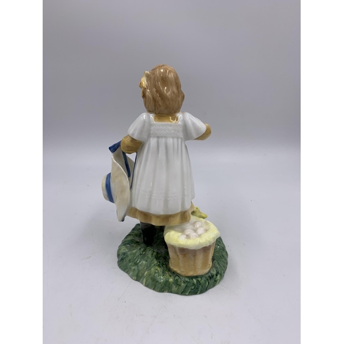 330 - A Royal Doulton Age of Innocence 'Feeding Time' limited edition no. 801 of 9500 figurine - HN3373