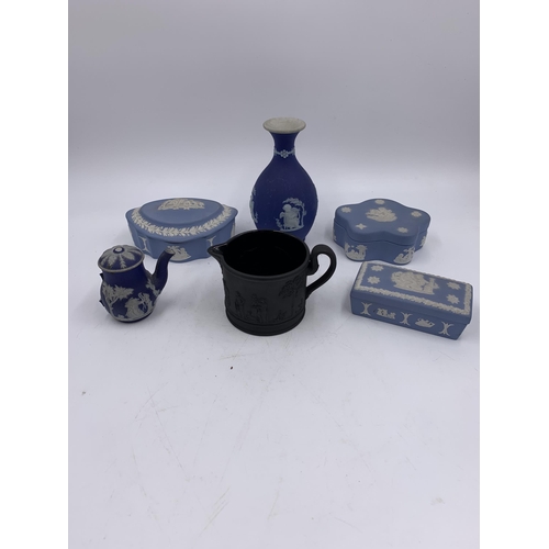 340 - Six pieces of Wedgwood pottery, five pieces of Jasperware one Black Basalt milk jug