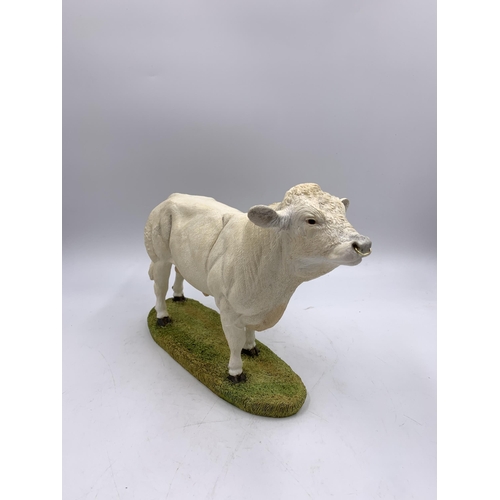 343 - A boxed Sherratt & Simpson Charolais Bull resin figurine - no. 57316