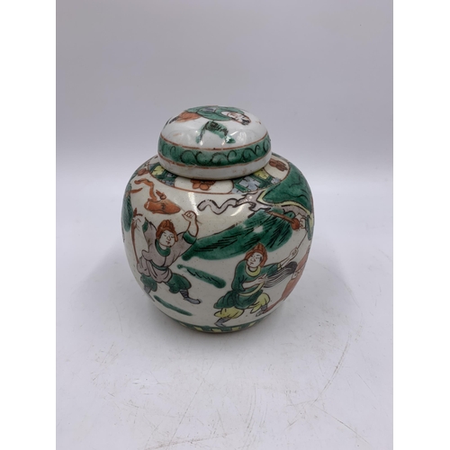 365 - A Chinese Famille Verte porcelain ginger jar and cover - approx. 13cm high