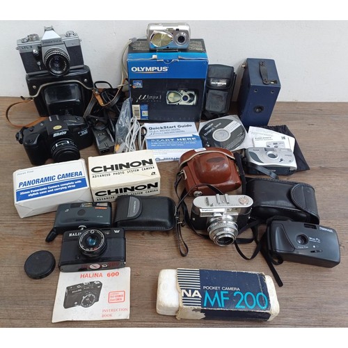 701 - A collection of cameras to include Ensign E29 box, boxed and cased Olympus µ[mju:]-400 Digital with ... 