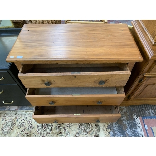 219 - An Edwardian satinwood chest of drawers - approx. 80cm high x 92cm wide x 45cm deep