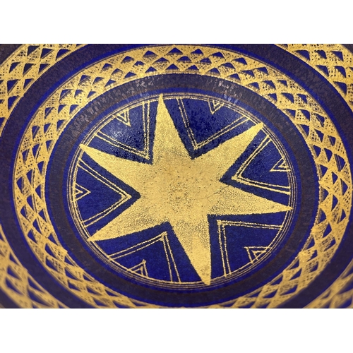 372 - A Mary Rich studio pottery pedestal compote on cobalt blue ground with gilt geometric pattern - appr... 