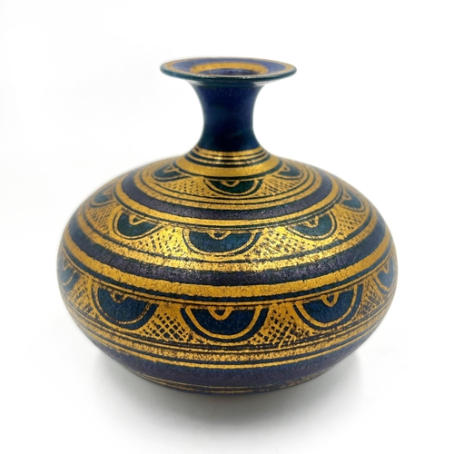 374 - A Mary Rich studio pottery vase on teal ground with gilt geometric pattern - approx. 7cm high