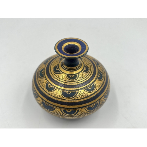 374 - A Mary Rich studio pottery vase on teal ground with gilt geometric pattern - approx. 7cm high