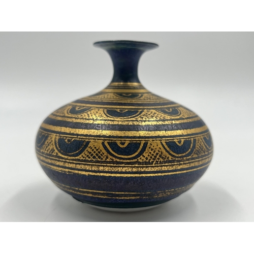 374 - A Mary Rich studio pottery vase on teal ground with gilt geometric pattern - approx. 7cm high