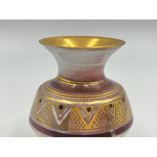 381 - A Mary Rich studio pottery vase with gilt geometric pattern - approx. 7cm high