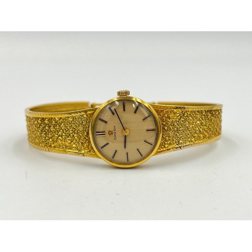 2307 - A mid 20th century Omega mechanical lady's wristwatch with cal. 620 movement, hallmarked 9ct gold ca... 