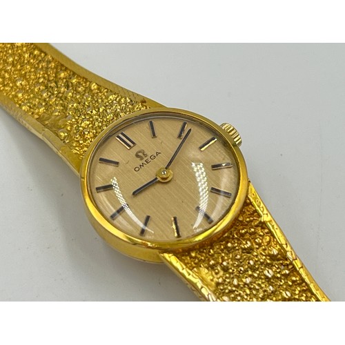 2307 - A mid 20th century Omega mechanical lady's wristwatch with cal. 620 movement, hallmarked 9ct gold ca... 