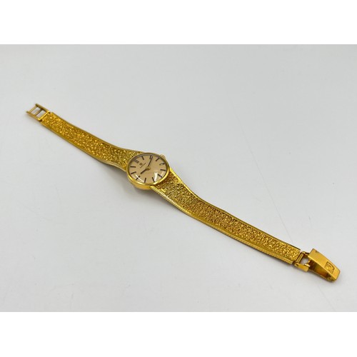 2307 - A mid 20th century Omega mechanical lady's wristwatch with cal. 620 movement, hallmarked 9ct gold ca... 